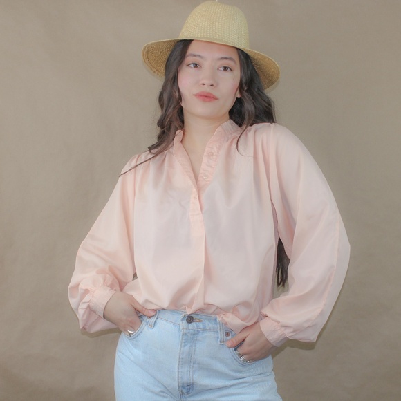 Vintage Tops - (35) vtg 70s peachy cottage core blouse